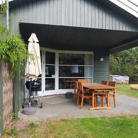 Four-bedroom In Væggerløse 19 Feriehus