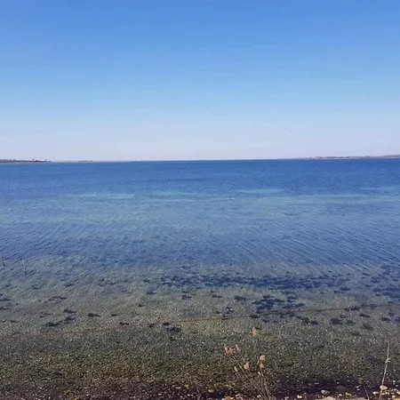 8 Person In Vaeggerlose-by Traum * Bøtø By