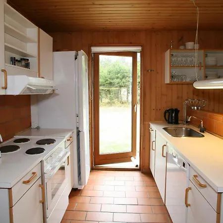 Four-bedroom In Væggerløse 19 Bøtø By